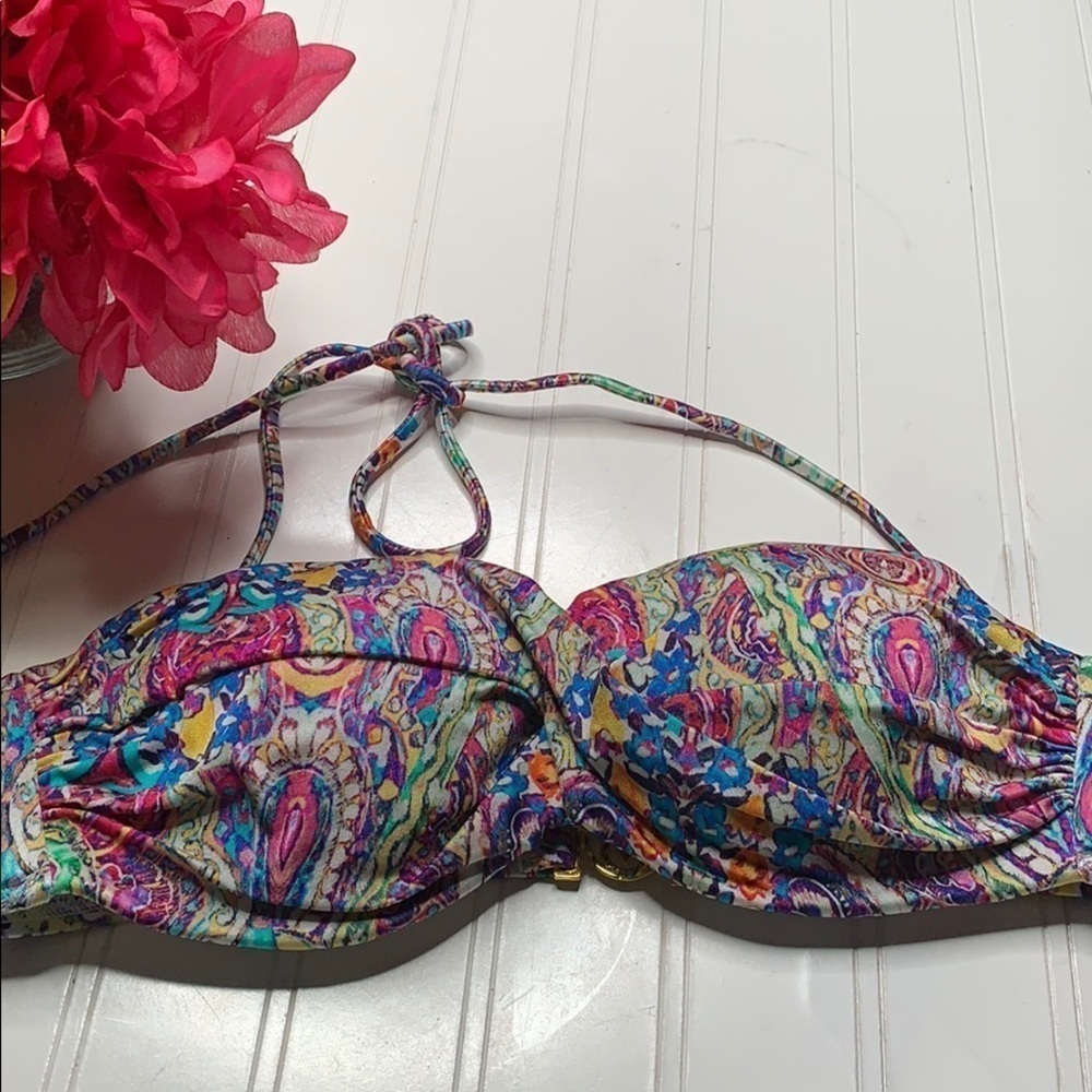 Victoria’s Secret Multi colored bikini top 34B SW2060